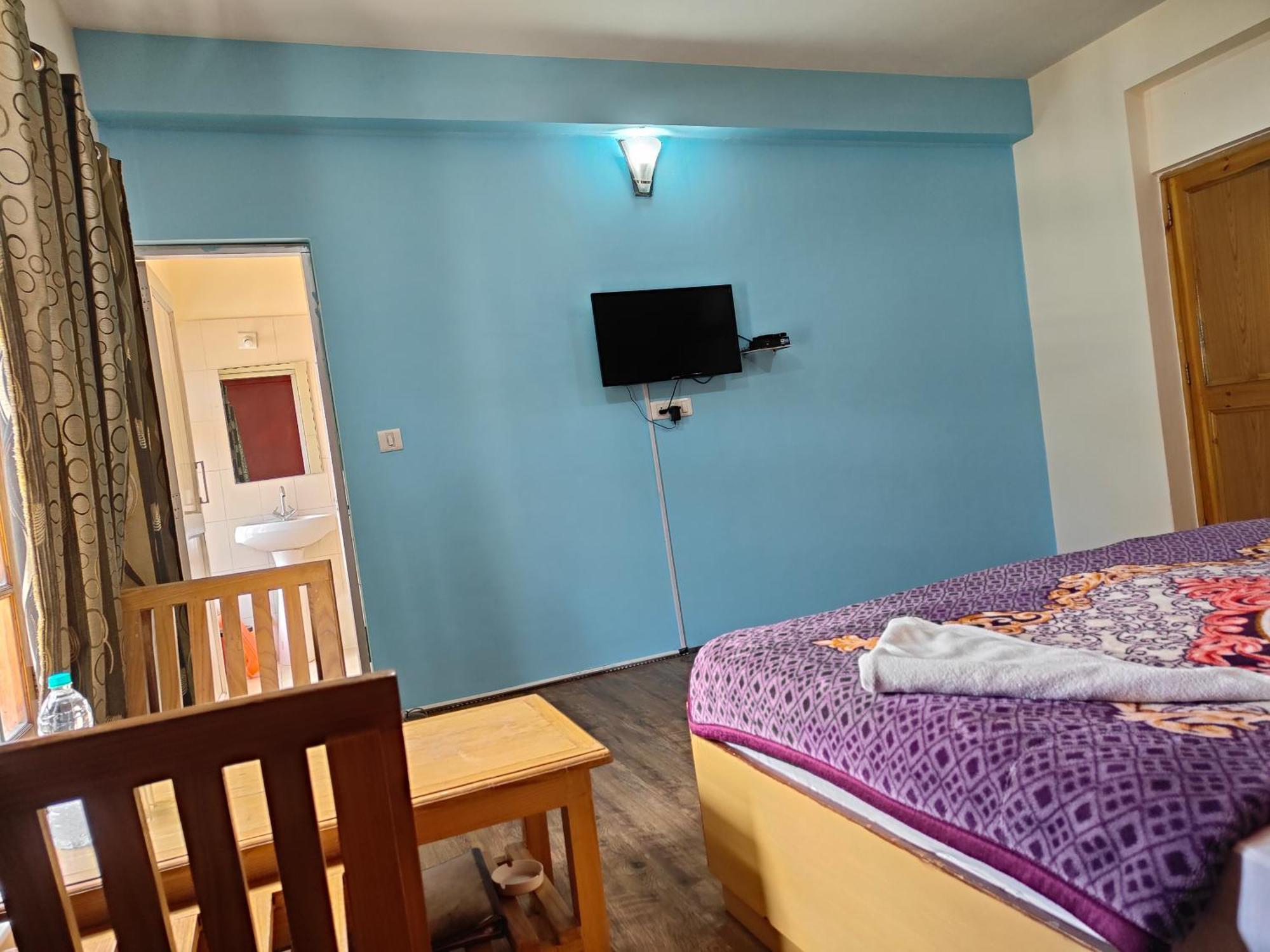 Tsaskan Hotel Лех Экстерьер фото